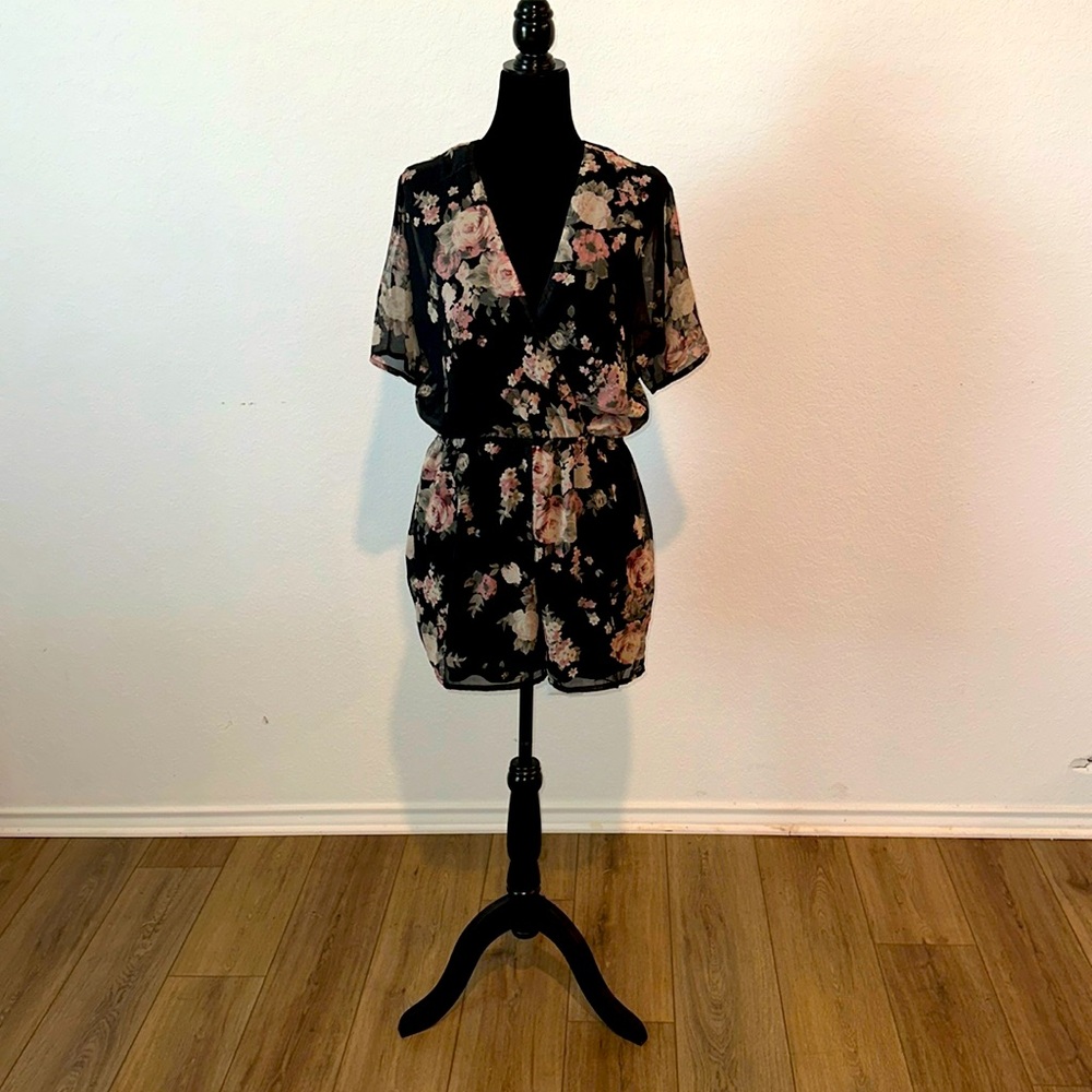 Womens Rue 21 Large Floral Print Romper